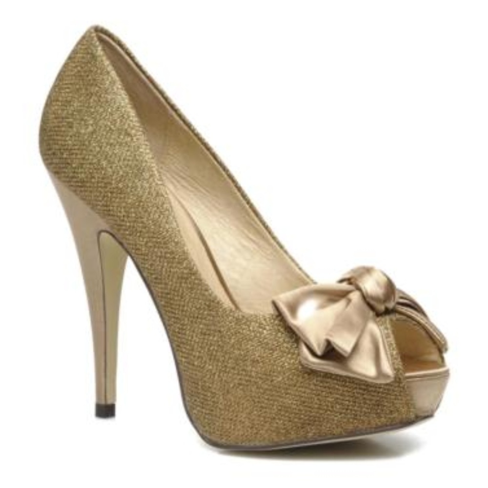 New!  Menbur Gold Peep toe pump size 7